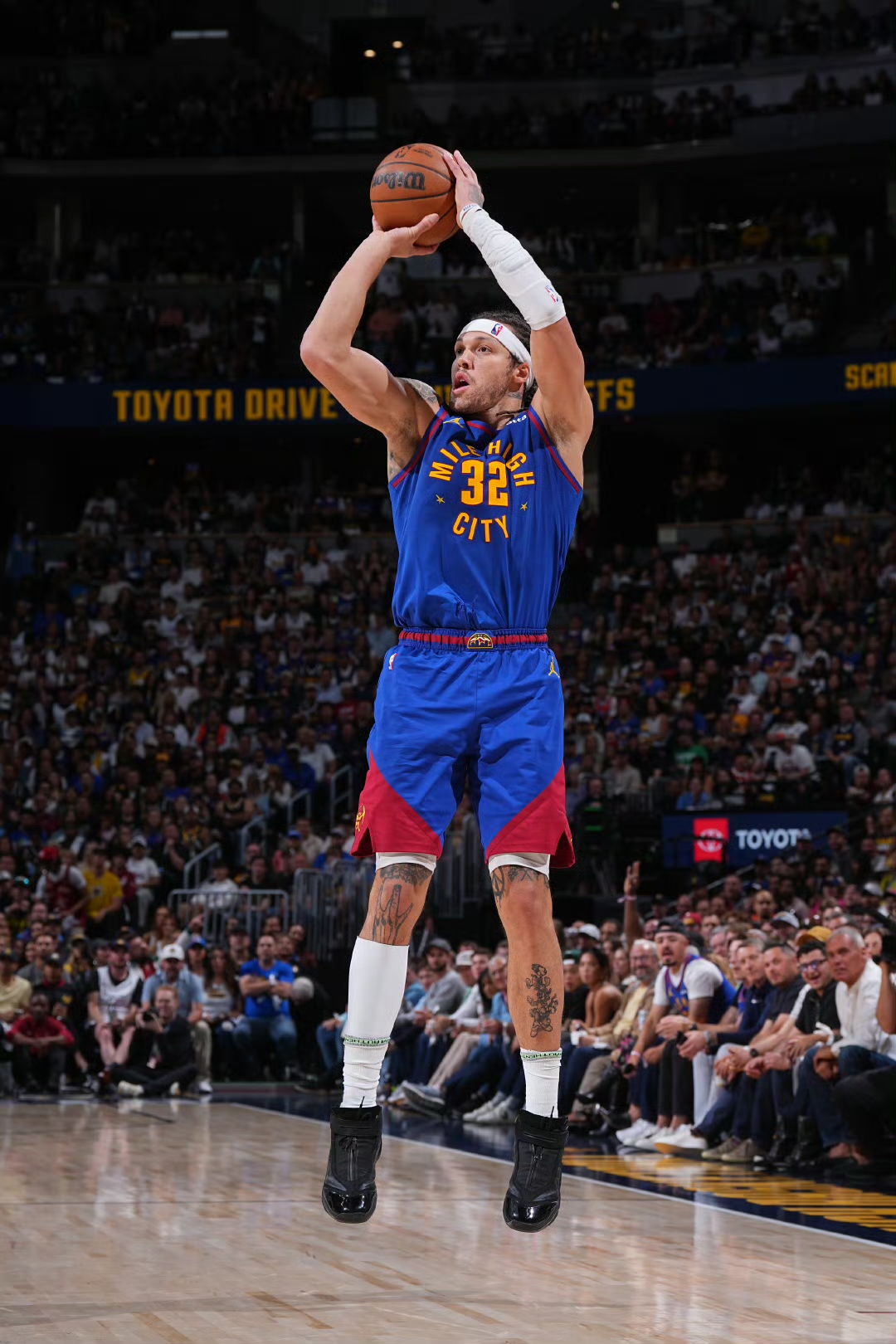 体育社区包含国际比赛日丹佛掘金扳平良机——德国杯节点到来；气氛紧张；临场指挥获称赞的词条